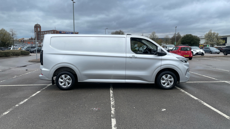Ford Transit Custom 300 L2 Diesel Fwd 2.0 EcoBlue 136ps H1 Van Limited